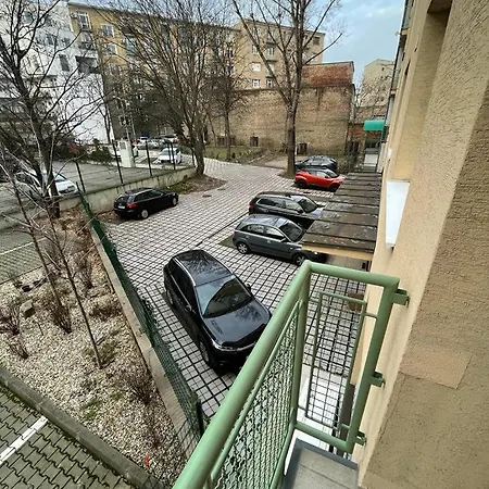 Apartament Luxury 2bed Flat With Free Parking Bratysława