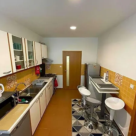 Luxury 2bed Flat With Free Parking
